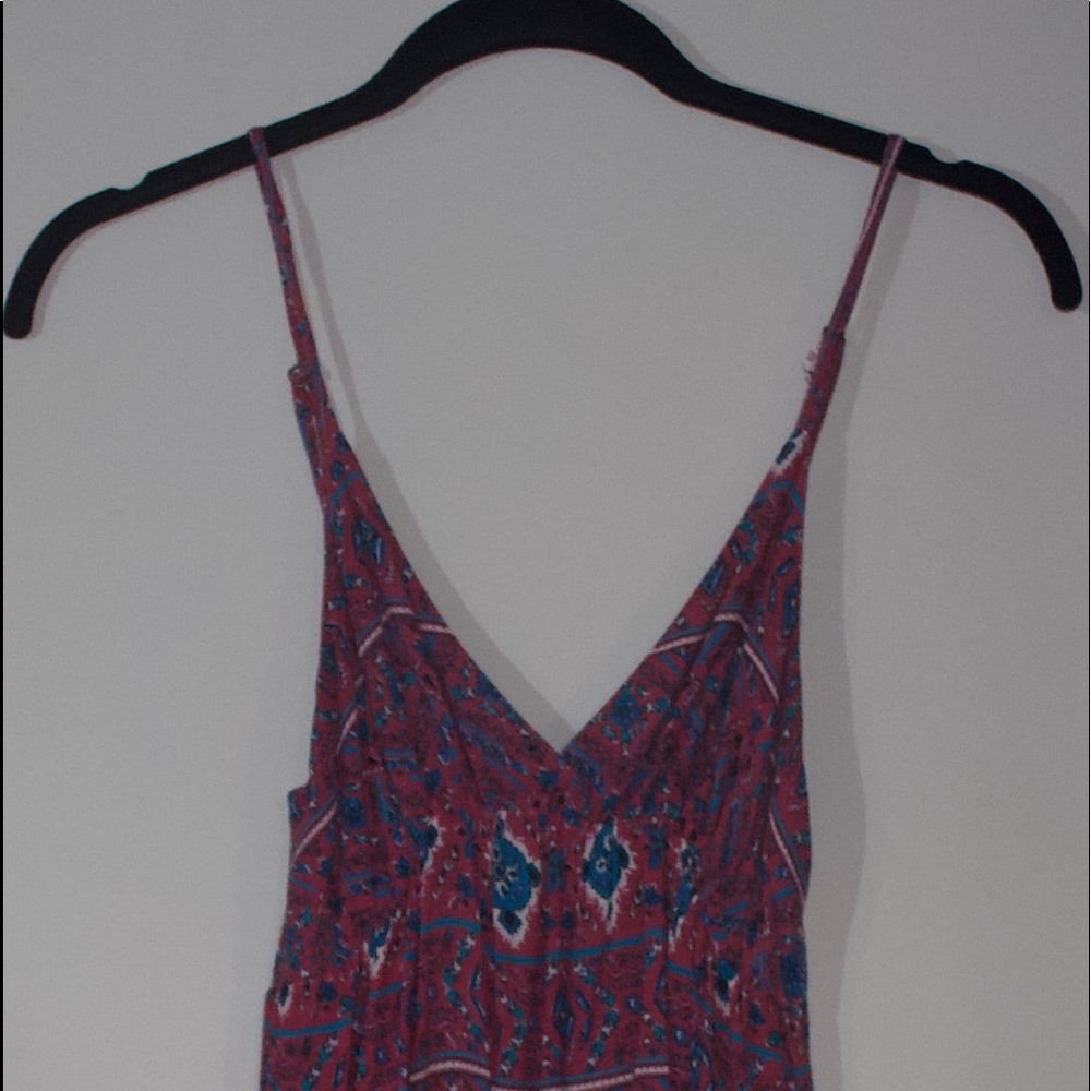 Skinny strapped fun flowy dress